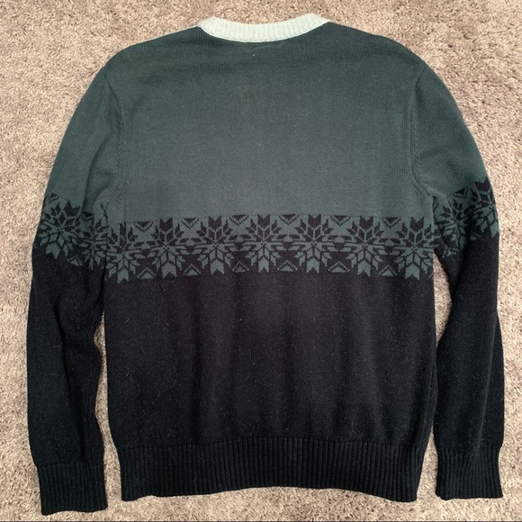 Size small oversized reindeer sweater - Picture 2 of 3